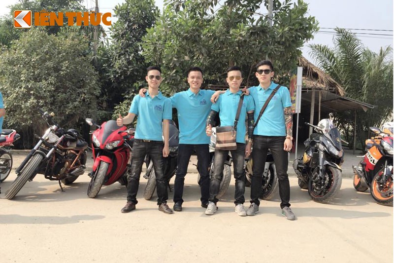 Sieu moto, ca sy noi tieng tai dam cuoi 